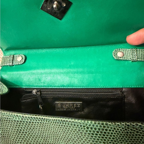 Suarez Emerald Textured Crossbody Bag